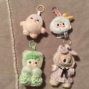 Pop mart Cute Plush Keychains